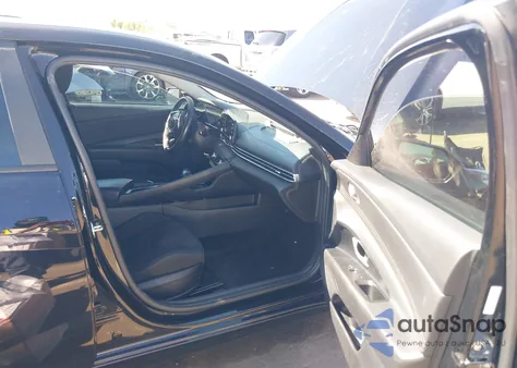 2022 Hyundai Elantra Sel z USA, uszkodzony, nr VIN KMHLS4AG7NU216899